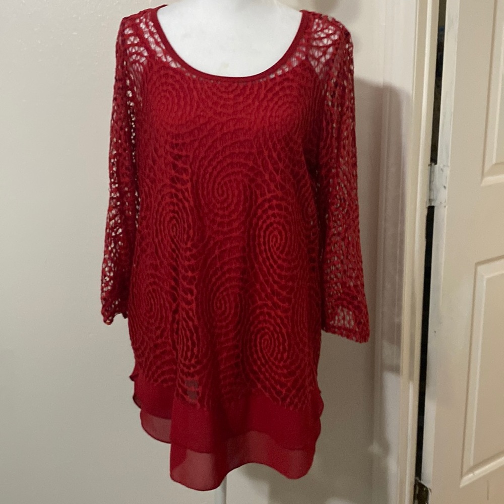 Piccadilly Lace cover over tank underneath chiffon layers on bottom. Size S